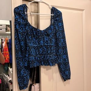 NEW WITH TAGS Zara Blue and Black Flower Long Sleeve Crop Top Size Small